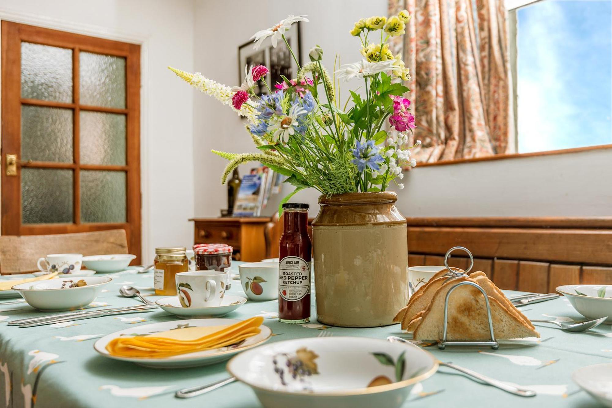 Kidwelly Farmhouse B&B エクステリア 写真