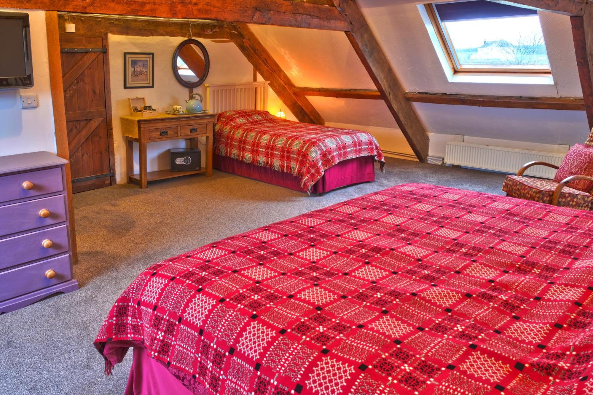 Kidwelly Farmhouse B&B エクステリア 写真